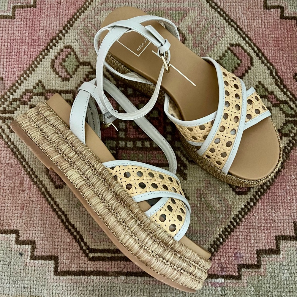 NWOR Dolce Vita Wriley Sandals 6.5